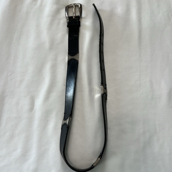 Vintage Fossil Black Leather Belt with Metal Details - Picture 4 of 16